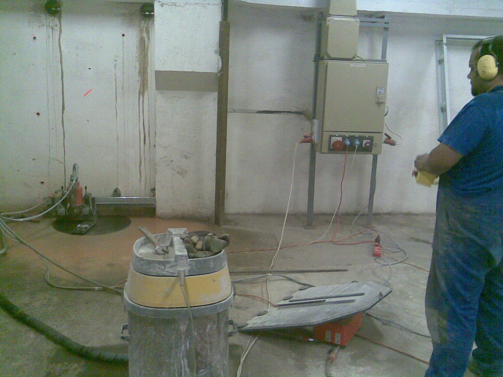 FKF -ajt&oacute; v&aacute;g&aacute;s